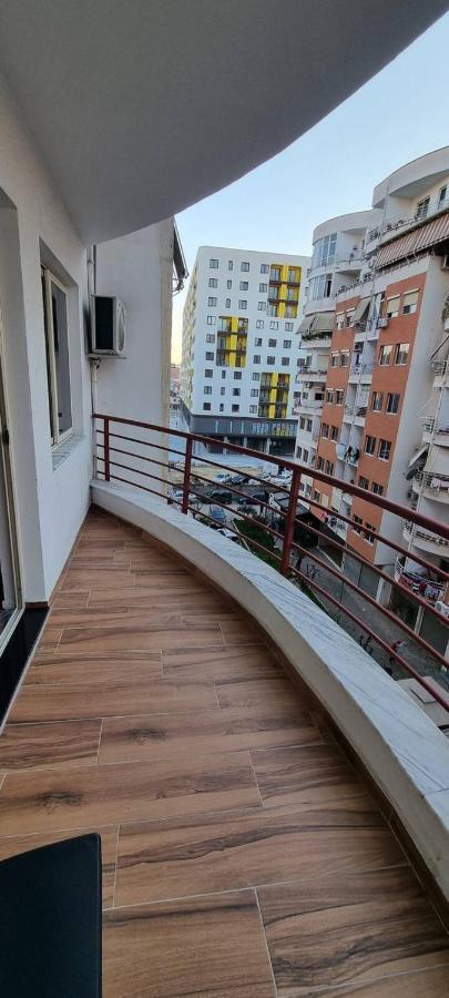 #2 Lovely Spacious 1-Bedroom Apart Tirana Kültér fotó